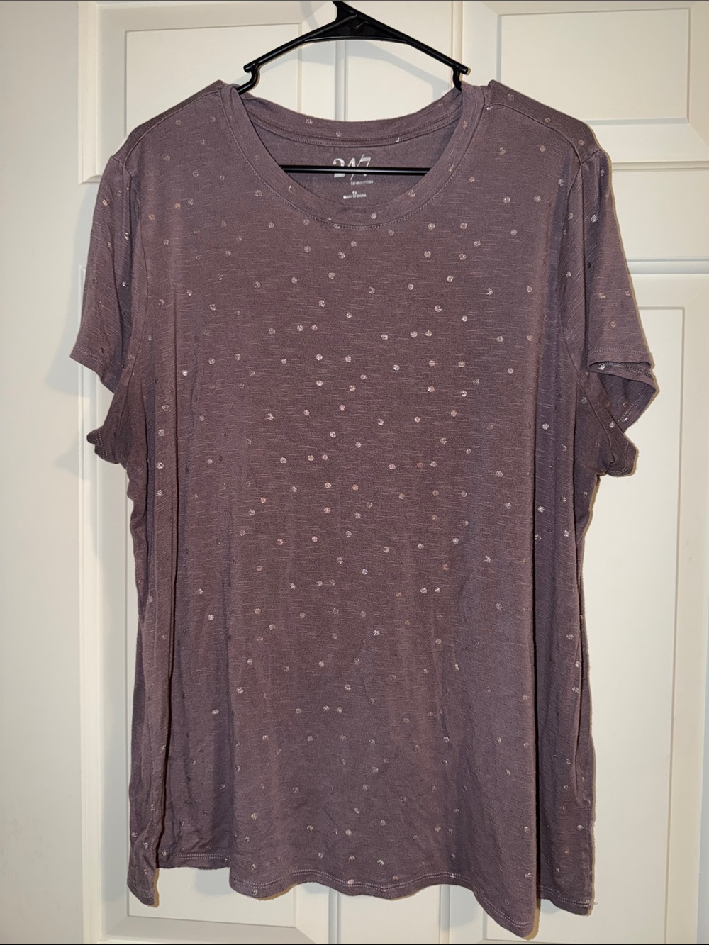 Maurices Mauve Short Sleeve Tee with Subtle Dot Print